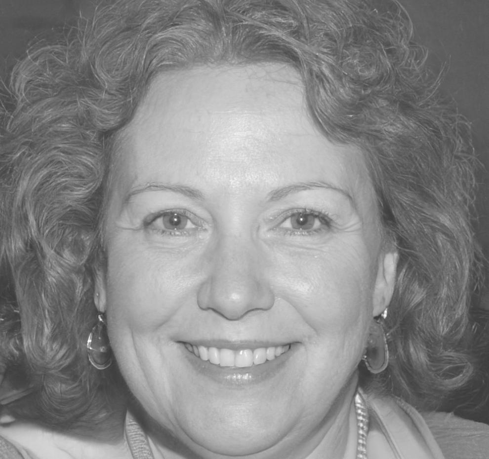 Remedios Castellanos, Especialista en Planificación Financiera